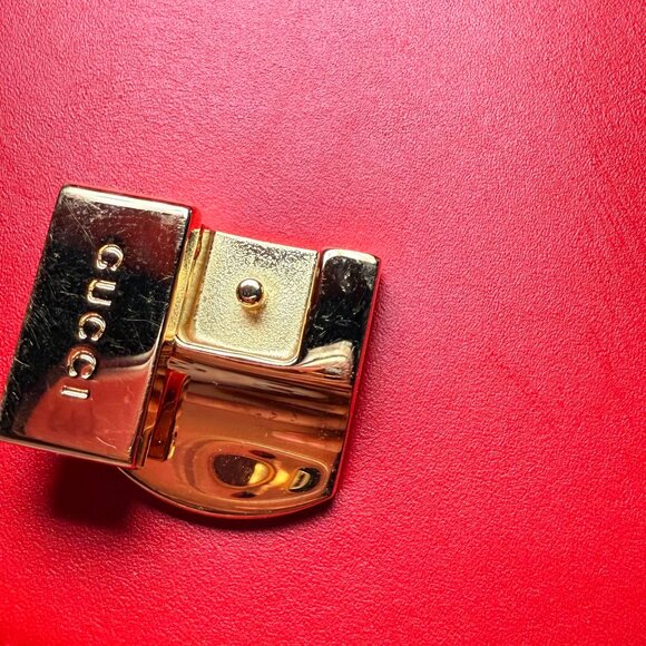 ❤️Gucci Small Red Sylvie Bag ( MODEL: 421882 001998) ❤️ - Picture 8 of 13